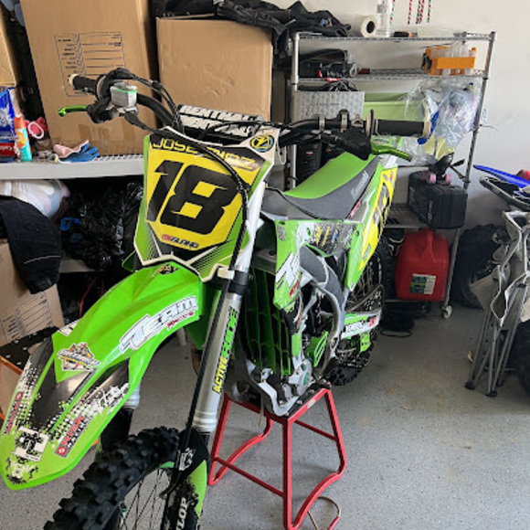 Meet your Posher, Jose alberto - Picture 1 of 1